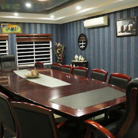 Room In Lodge - All Seasons Hotel-Owerri Extérieur photo