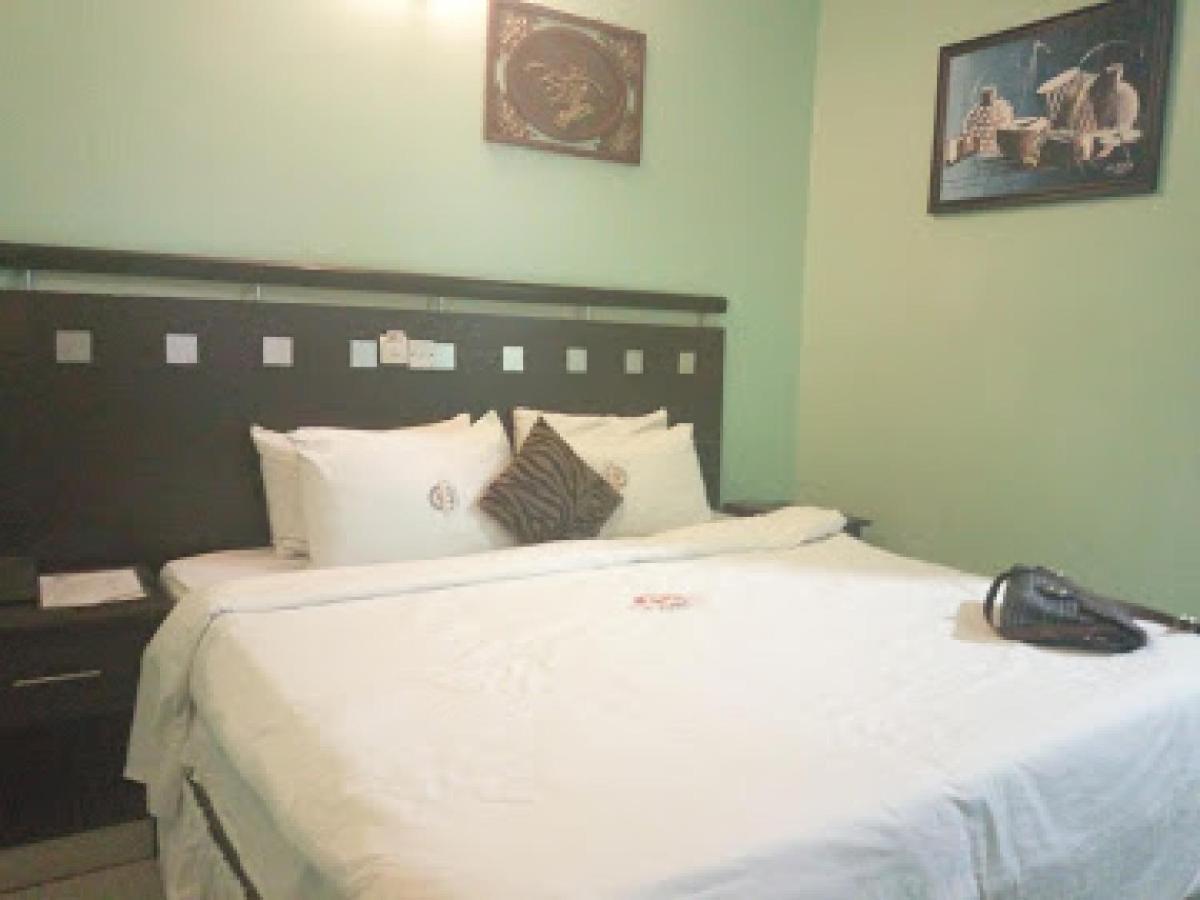 Room In Lodge - All Seasons Hotel-Owerri Extérieur photo